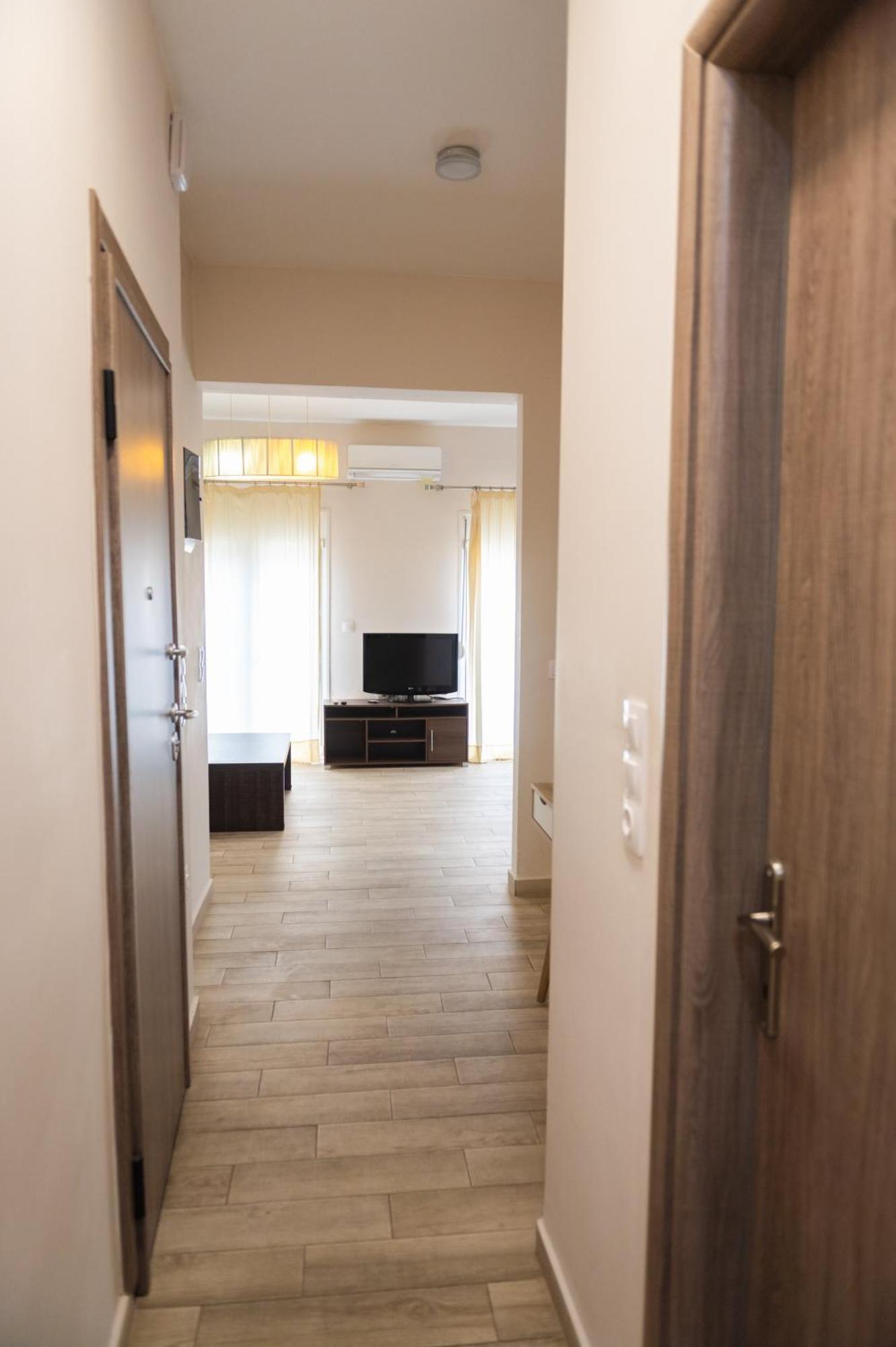 Central Luxurious Suite Near Lighthouse Alexandroupoli Bagian luar foto