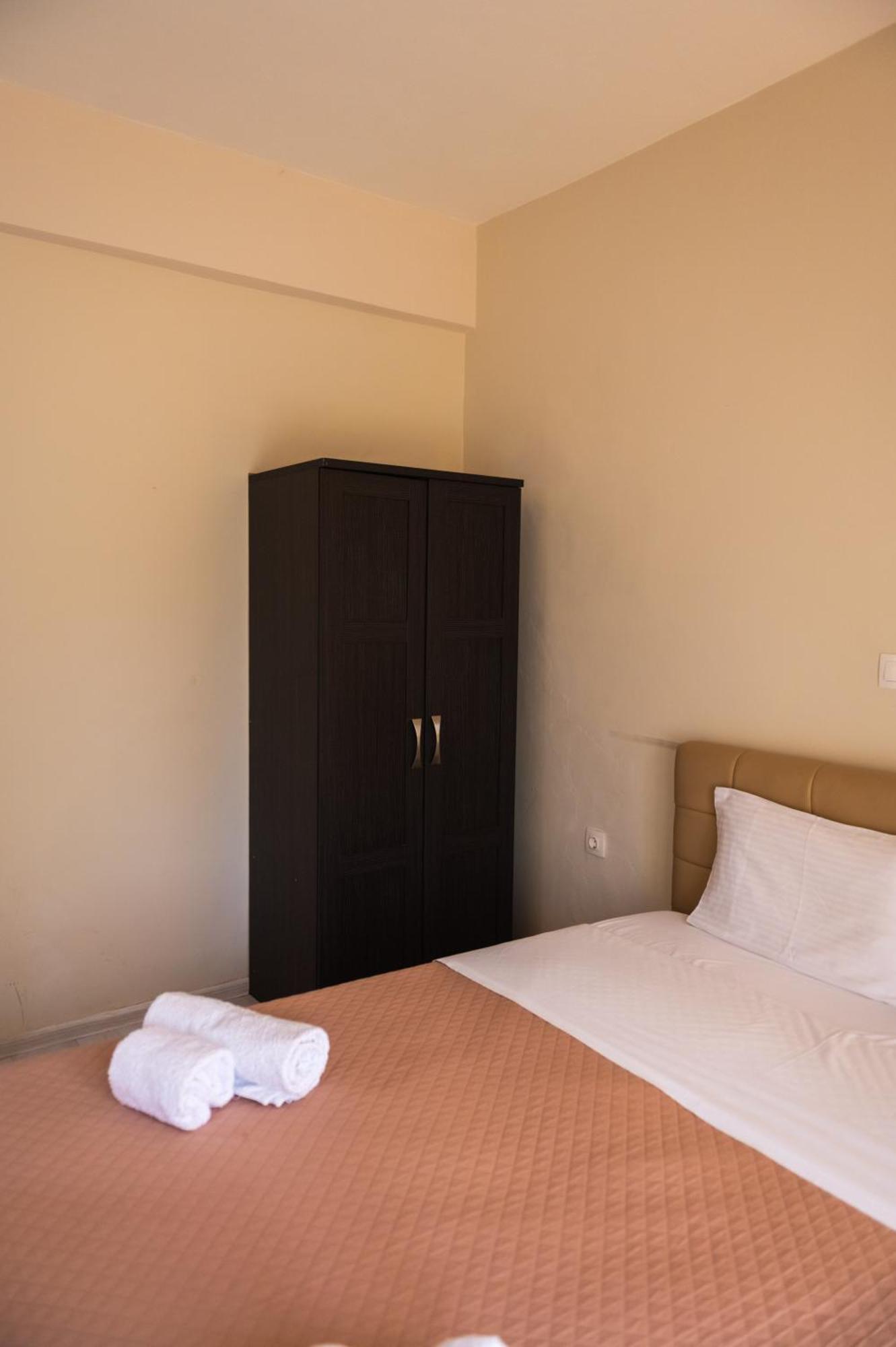 Central Luxurious Suite Near Lighthouse Alexandroupoli Bagian luar foto