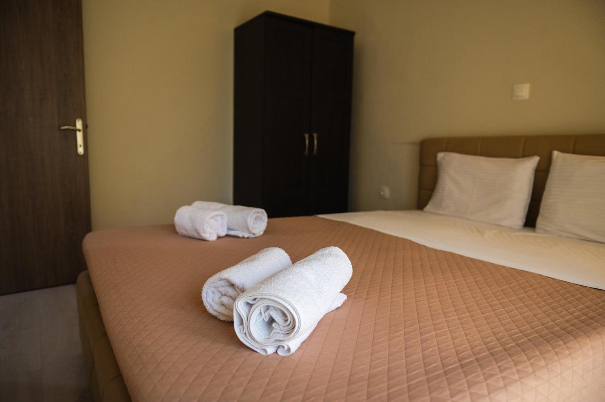 Central Luxurious Suite Near Lighthouse Alexandroupoli Bagian luar foto