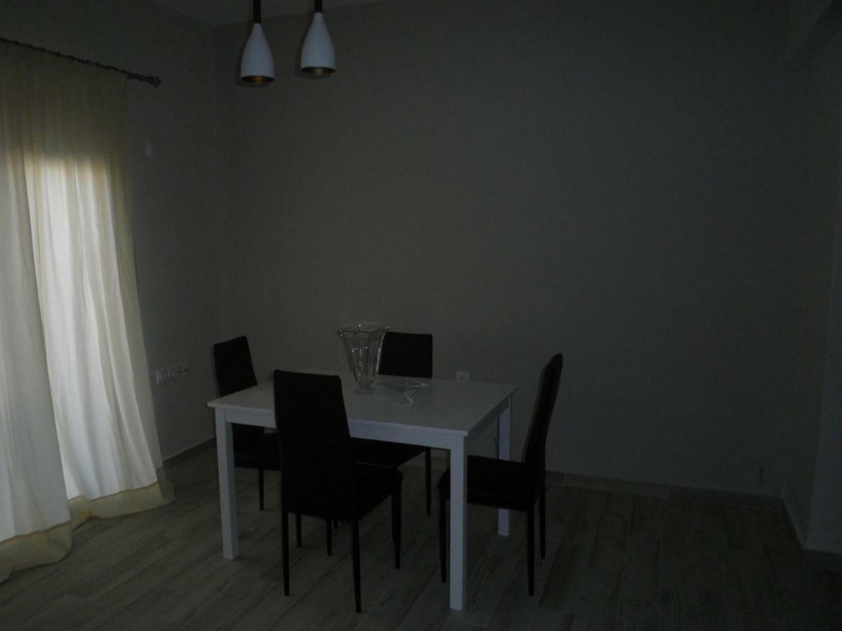 Central Luxurious Suite Near Lighthouse Alexandroupoli Bagian luar foto