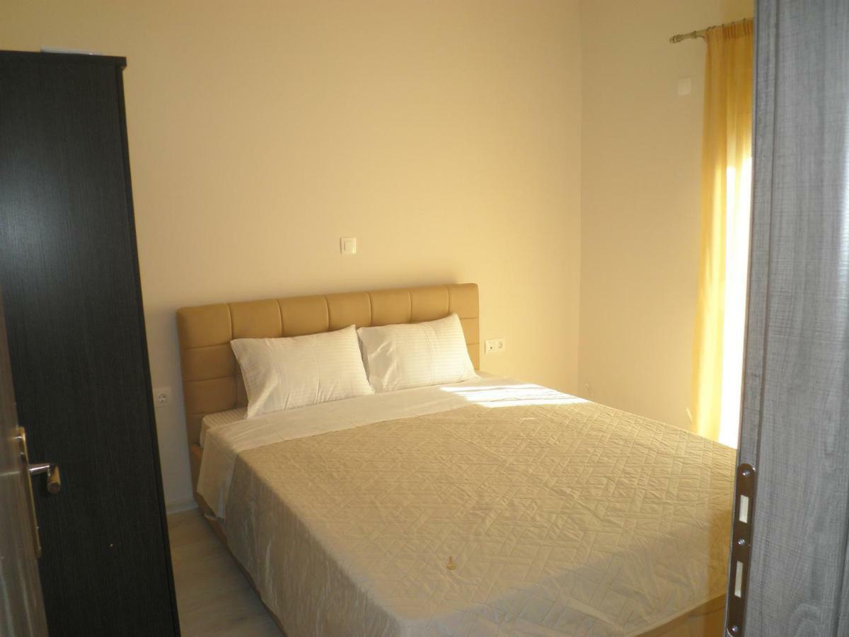 Central Luxurious Suite Near Lighthouse Alexandroupoli Bagian luar foto